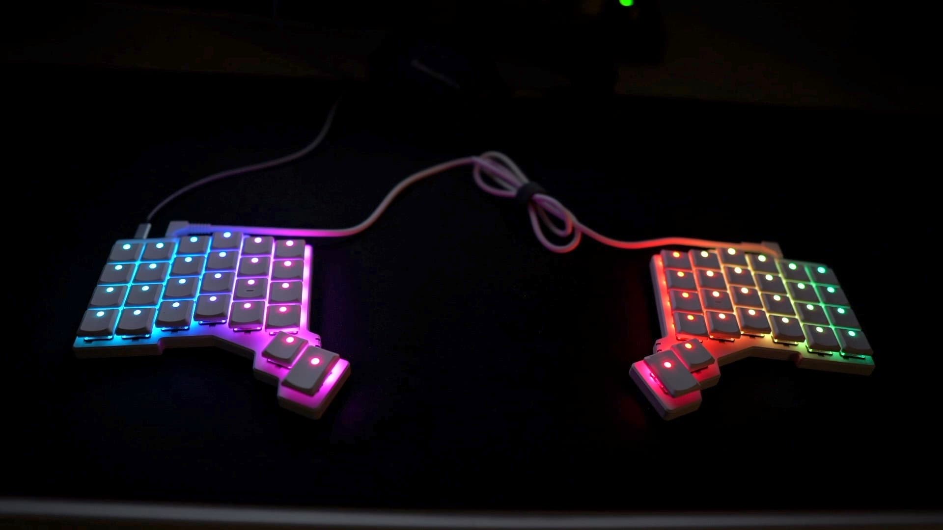 Review: ZSA Voyager, split, mechanical keyboard – Ben Frain