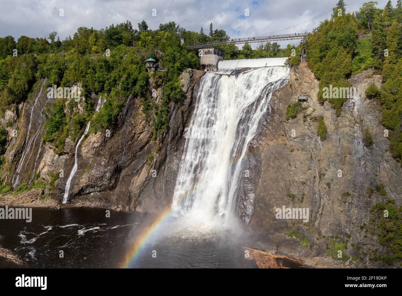 Montmorency falls large waterfall hi-res stock photography and images ...