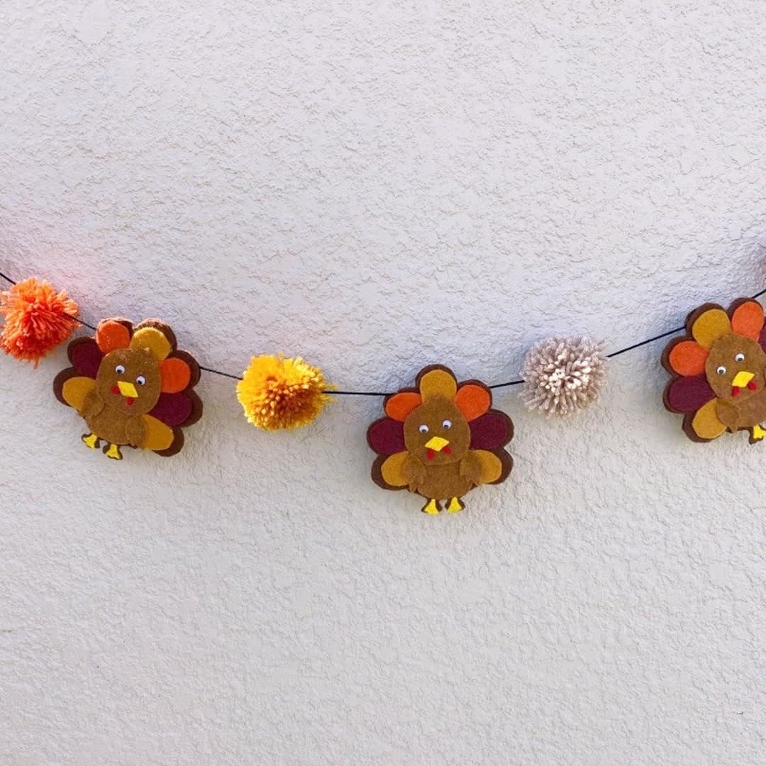 Turkey Felt Garland, Thanksgiving Decorations, Pom Poms Thanksgiving ...