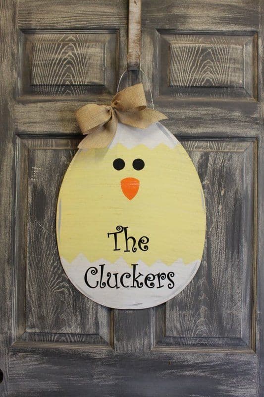 Chick Egg Door Hanger Sign | Easter photo props, Door hangers, Easter ...