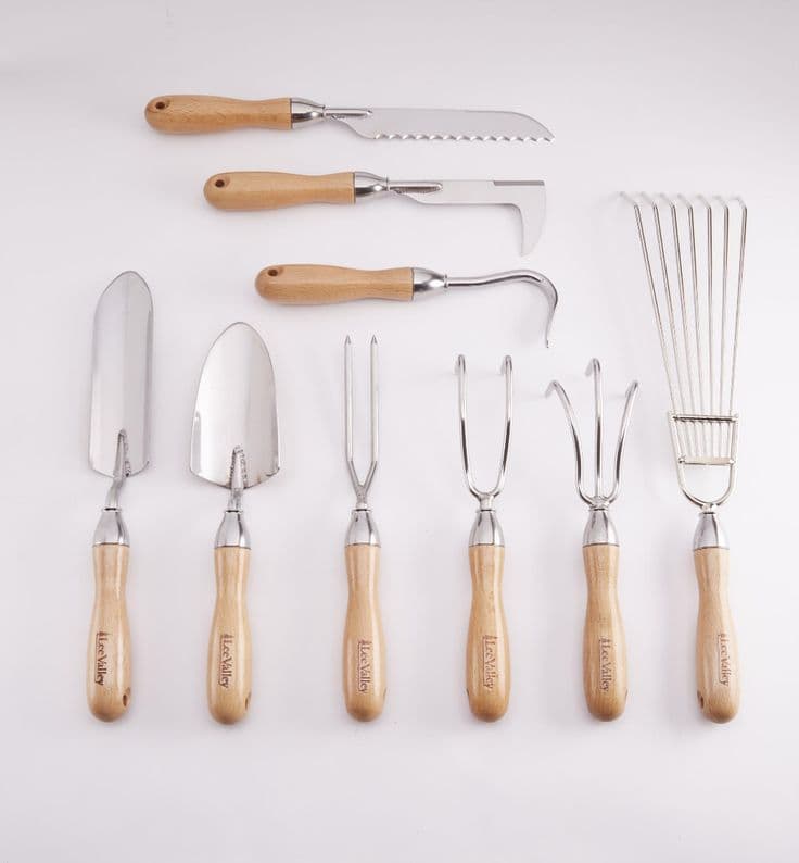 Garden Tool Sets - Lee Valley Tools | Garden tool set, Garden tools ...
