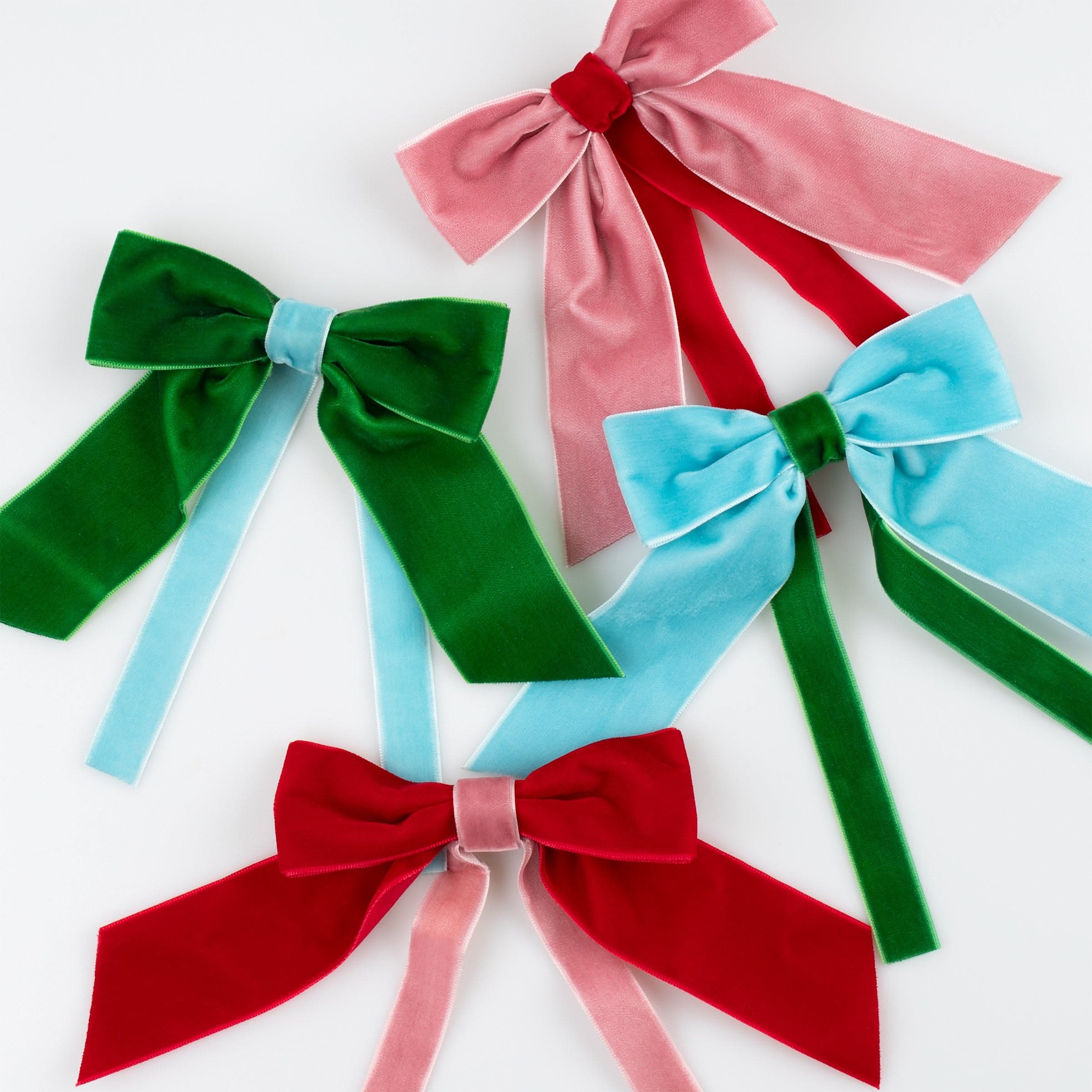 Christmas Bow Decorations | Christmas bows, Velvet bow, Christmas ribbon