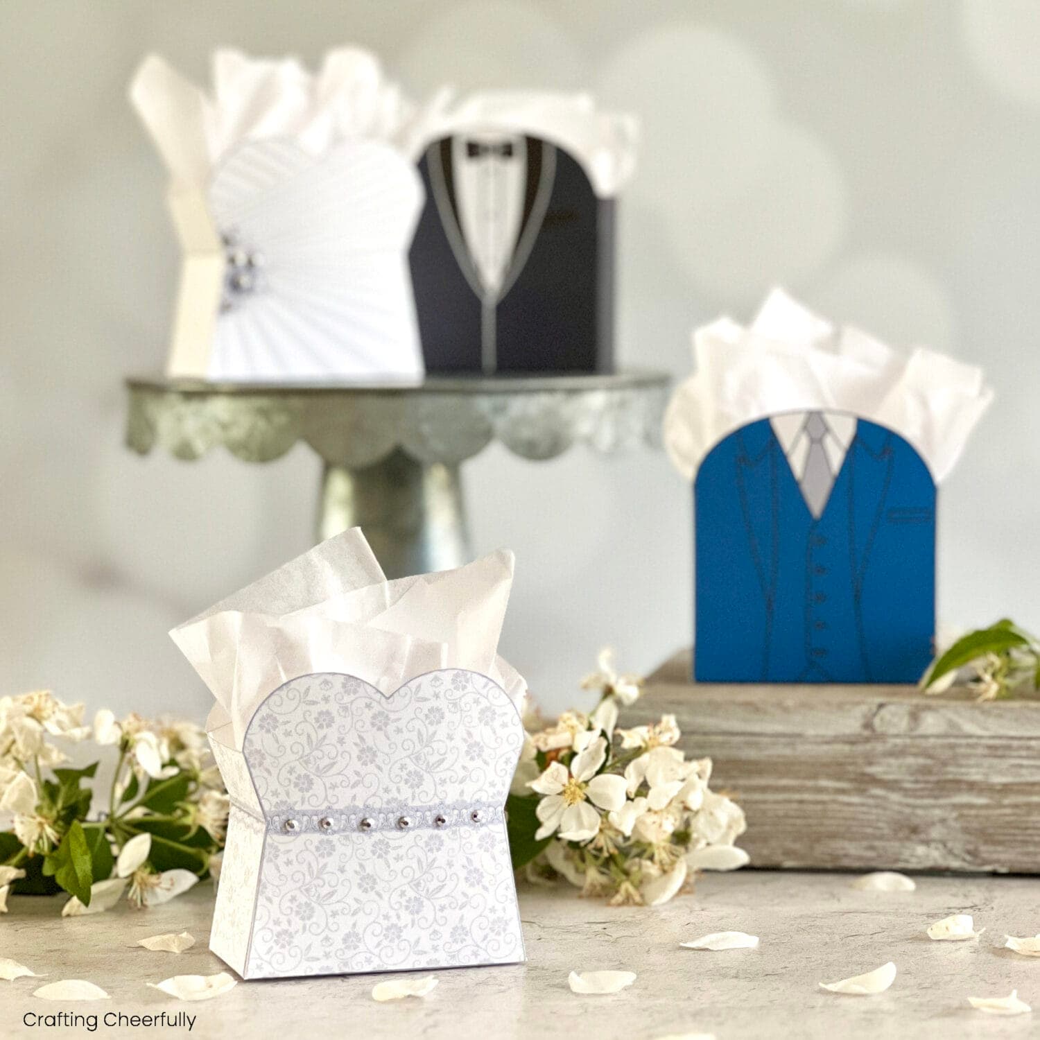 Wedding shower favor boxes | Beachweddingtips.com