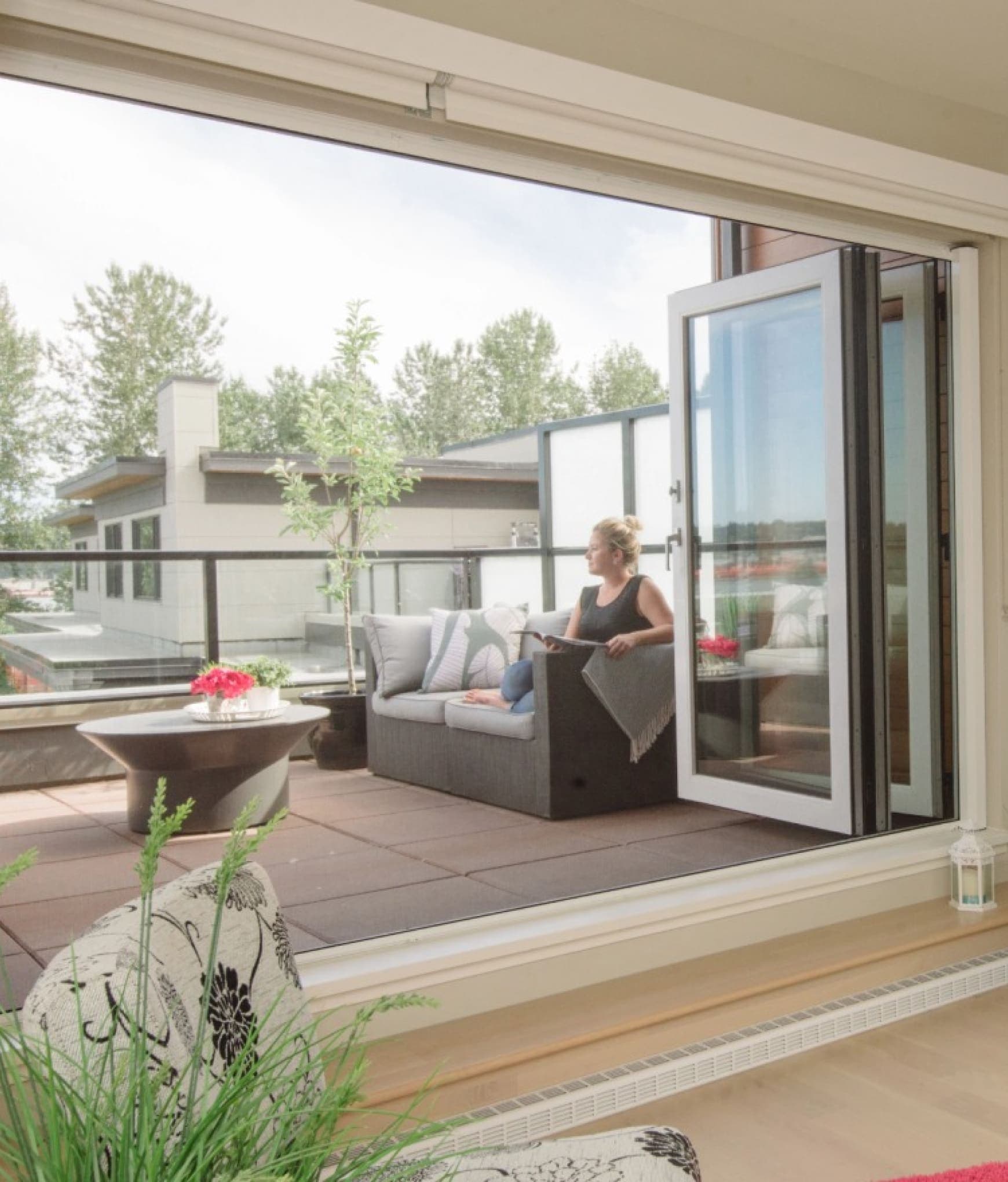 Final Touch Window Coverings (Motorized Screens) | Phantom Screens