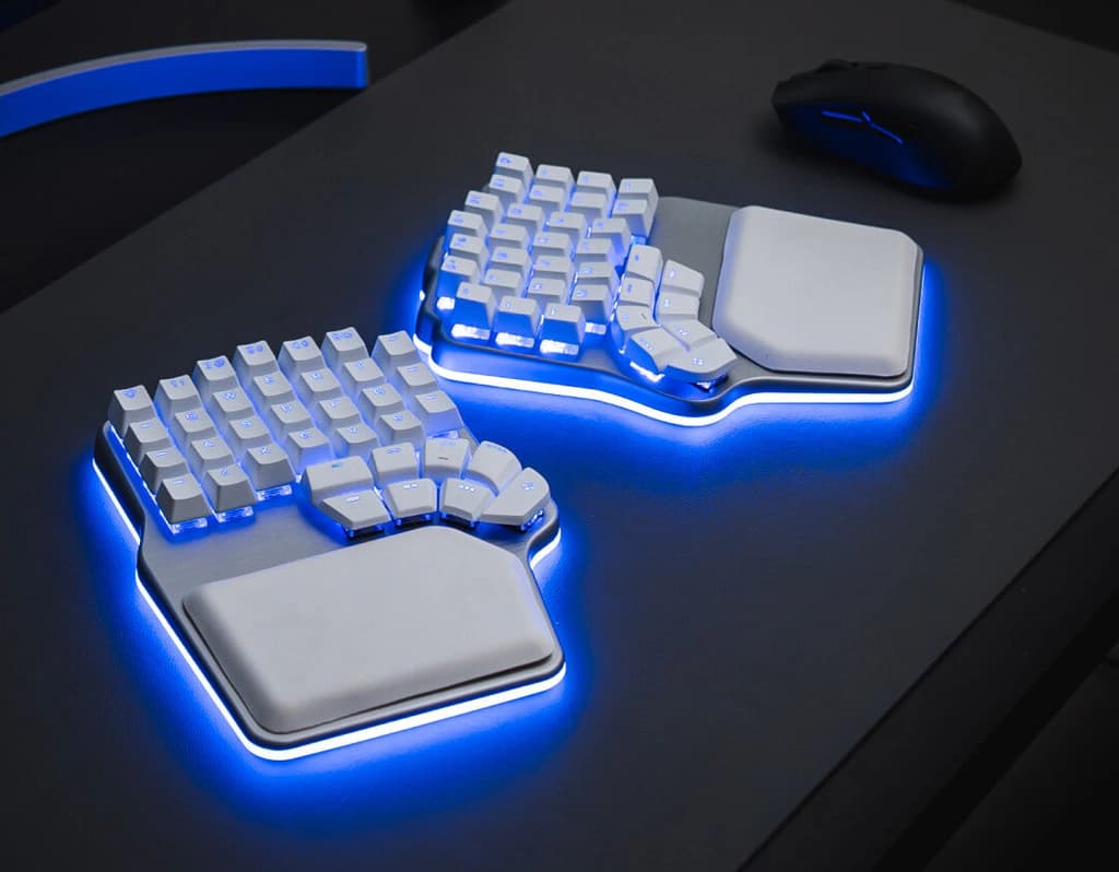 Dygma Defy split ergonomic keyboard