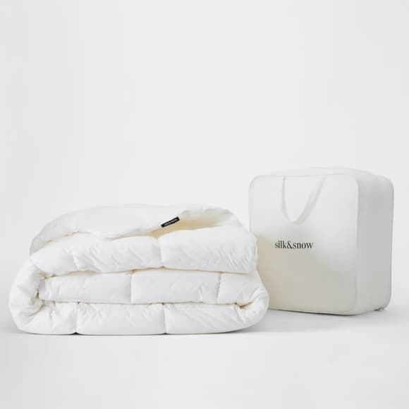 silk&snow | Bedding | New 5848 Silksnow Down Alternative Duvet King ...