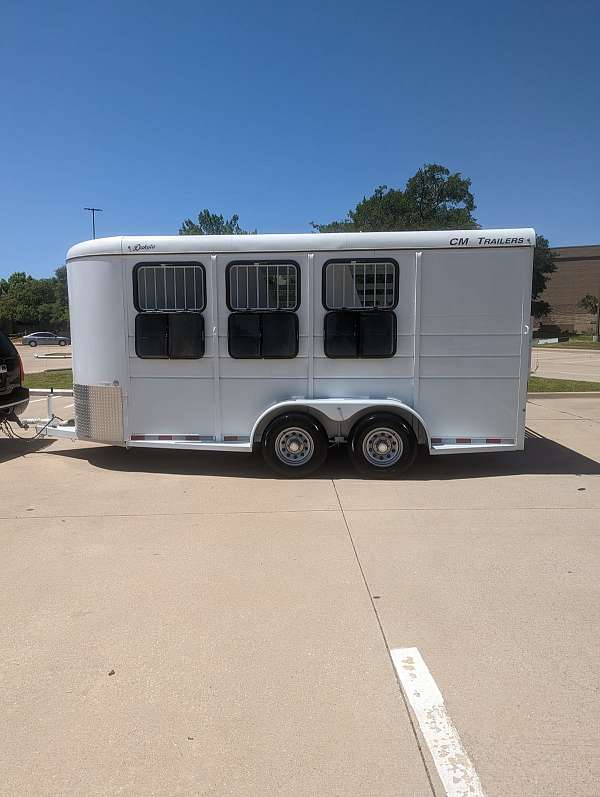 2019 CM Dakota 3 Load Slant Bumper Pull Horse Trailer
