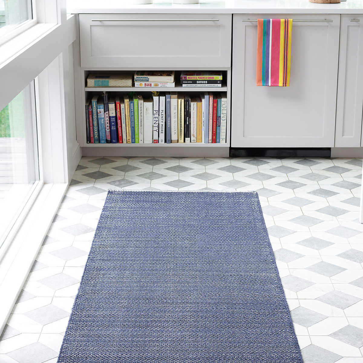 Dash And Albert Herringbone 105511 Indigo | Rug Studio